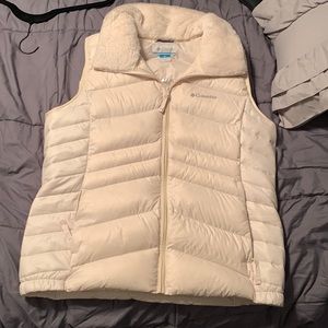 Cream Color Columbia Omni Heat Puffer Vest